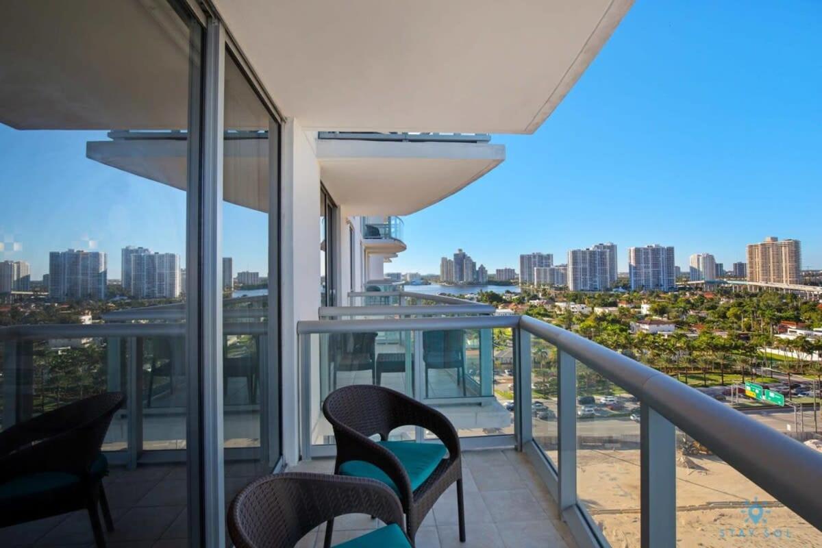 Beachfront Resort POOL OCEAN VIEW BALCONY Miami Beach Exterior foto